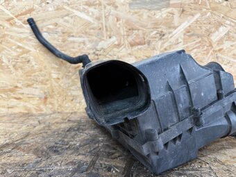 FILTR BOX 2.0 TDI 103KW 3C0129601 - 4