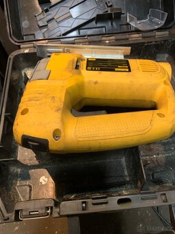 Dewalt přímočará pila - 4