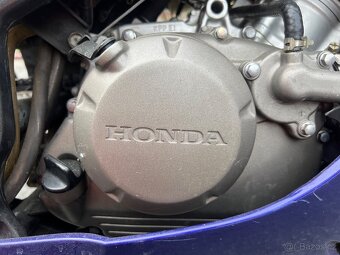Honda CBR 125 Repsol - 4