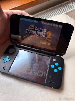 New Nintendo 2ds xl + 2 3ds hry - 4