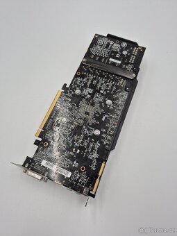 GIGABYTE Radeon R9 280X 3GB - 4