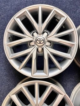 5x114,3 R17 Toyota Corolla Alu disky - NOVÝ STAV - 4