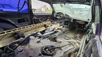 Karoserie E36 Coupe 320i - 4