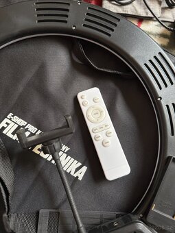 Kruhové 19" Ringlight LED světlo - 4