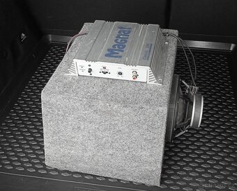 SUPERSILNÝ SUBWOOFER SEAS + ZESILOVAČ MAGNAT CLASSIC 180W - 4