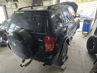 Toyota RAV4 2.0D 85kw d4d - 4