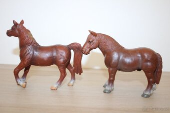 Figurky koní Schleich V - 4