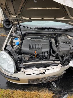 Golf V - 4