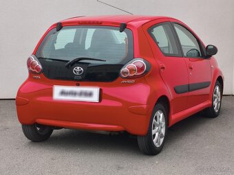 Toyota Aygo 1.0i , 50 kW benzín, 2010 - 4