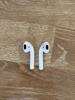 Airpods 2. generace - 4