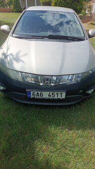 Honda Civic 8g 1.8 - 4