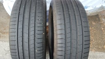 225/45R19 - 4