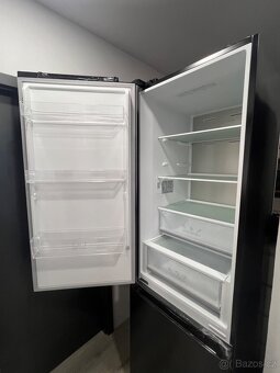 Philco PCDI 378 CNDX – téměř nová lednice - 4