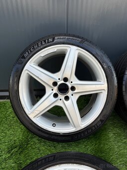 Mercedes-benz CLS 63 kola - 4