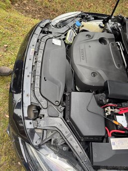 Volvo V40 D2 (2.0L) Inscription – Na opravu - 4