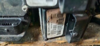 Abs jednotka vw passat 3c B6 - 4