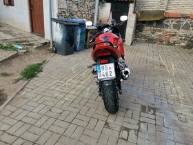 Suzuki GSX 650 F - 4