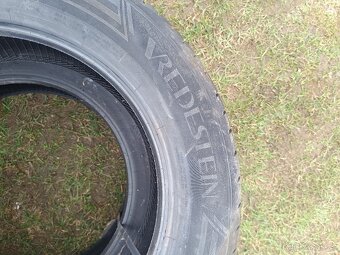 Vredestein 205/60/17 - 4