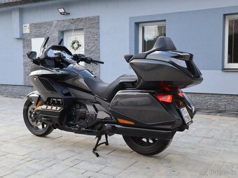 Honda GOLD WING Tour DCT 1 800 ccm původ ČR rv.10/2024 - 4