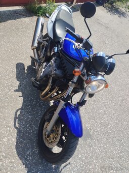 Suzuki Bandit 600 - 4