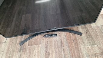 Prodám LG 50" UHD + držák - 4