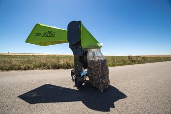 Štěpkovač špalíkovač za traktor s řemenovým převodem - 4