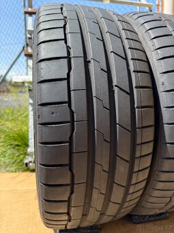 Zánovní letní pneu 225/45/18 Hankook Ventus S1 Evo 3 DOT2523 - 4