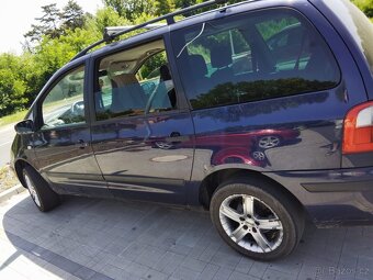 Ford Galaxy 7 míst - 4