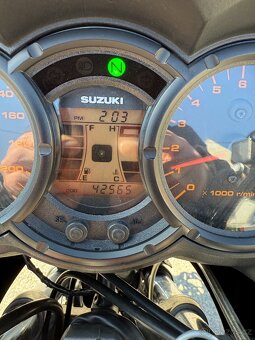Suzuki DL 650 V-Strom - 4