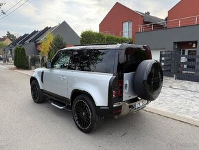 LAND ROVER DEFENDER 90 P400 HSE ČR DPH - 4