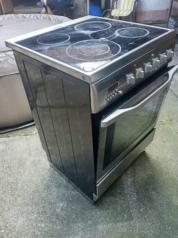 Sklokeramicky sporak funkcni - 4