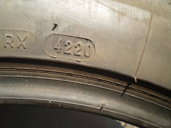 225/45r18 - 4