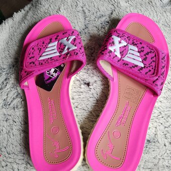 Dámské pantofle - 4