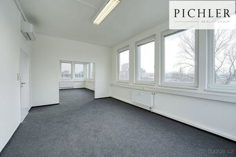 Pronájem Kanceláře 96,7 m2, Partyzánská, Praha 8 - 4
