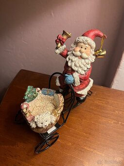 Santa Claus s rolničkou - 4