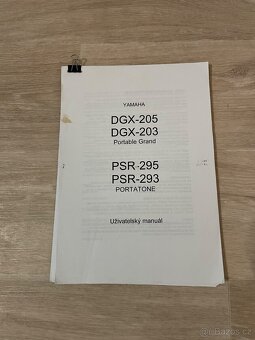 Yamaha keyboard DGX205 portable grand piano - 4