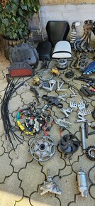 Honda CBR 929RR rok 2001 díly - 4