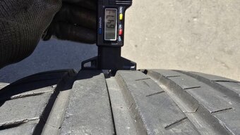 Letní pneu 245/35/20 Michelin - 4