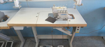 Průmyslový 4 nitný overlock Juki MO-serie 6900 - 4