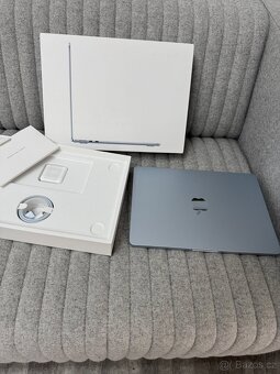 MacBook Air M4 16/512 Sky Blue Zánovní - 4
