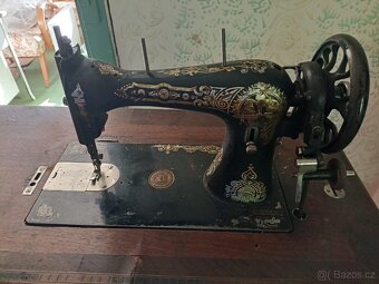 Šicí stroj - 4