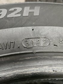 Zimní pneumatiky 205/60/16" 86T zn. Kumho - 4