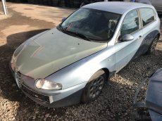 Alfa Romeo 147 1,9JTD 88kW 2007 - pouze díly - 4