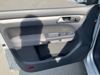 Volkswagen Touran II 1.6 Mpi 75 KW 9/2007 154 tkm 7-MÍST - 4