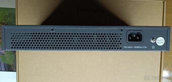 TP-LINK TL-SG1016D - 4