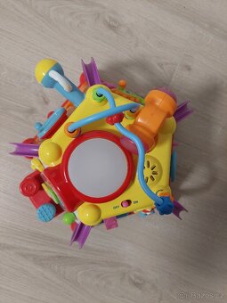 Krásná interaktivní hračka se zvukem a spoustou aktivit 18m+ - 4