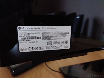 Počítačová sestava (monitor, PC, klávesnice, myš) - 4