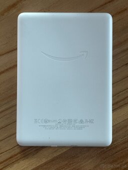 Čtečka knih Amazon Kindle 10. gen 8GB bílá - 4