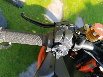 KTM 1290 Super Duke R 2021 - 4