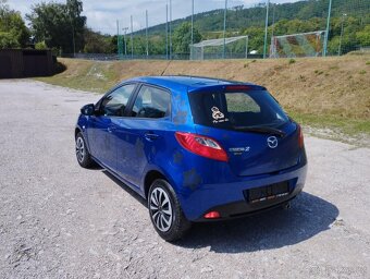mazda 2 - 4